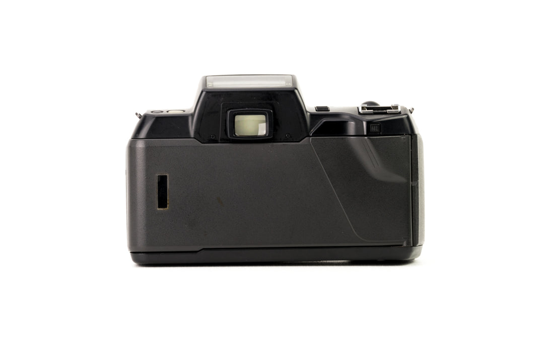 Pentax SF7 avec objectif 18-55mm f/3.5-5.6 | Reflex argentique autofocus performant Pentax SF7 avec objectif 18-55mm f/3.5-5.6 | Reflex argentique autofocus performant