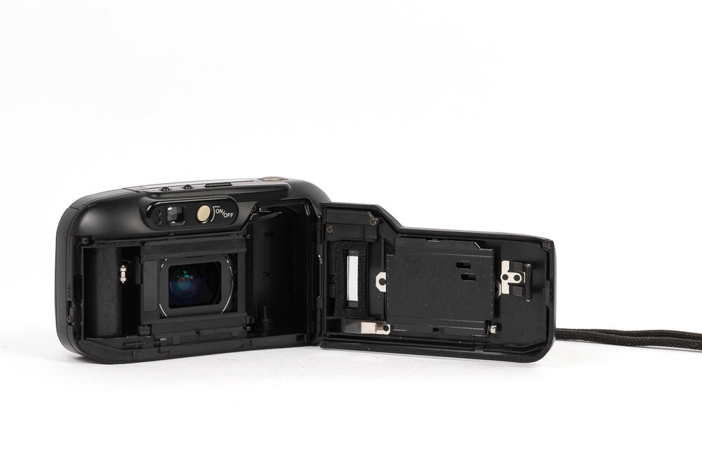 Minolta Riva Zoom 70W – BuyMoreFilm