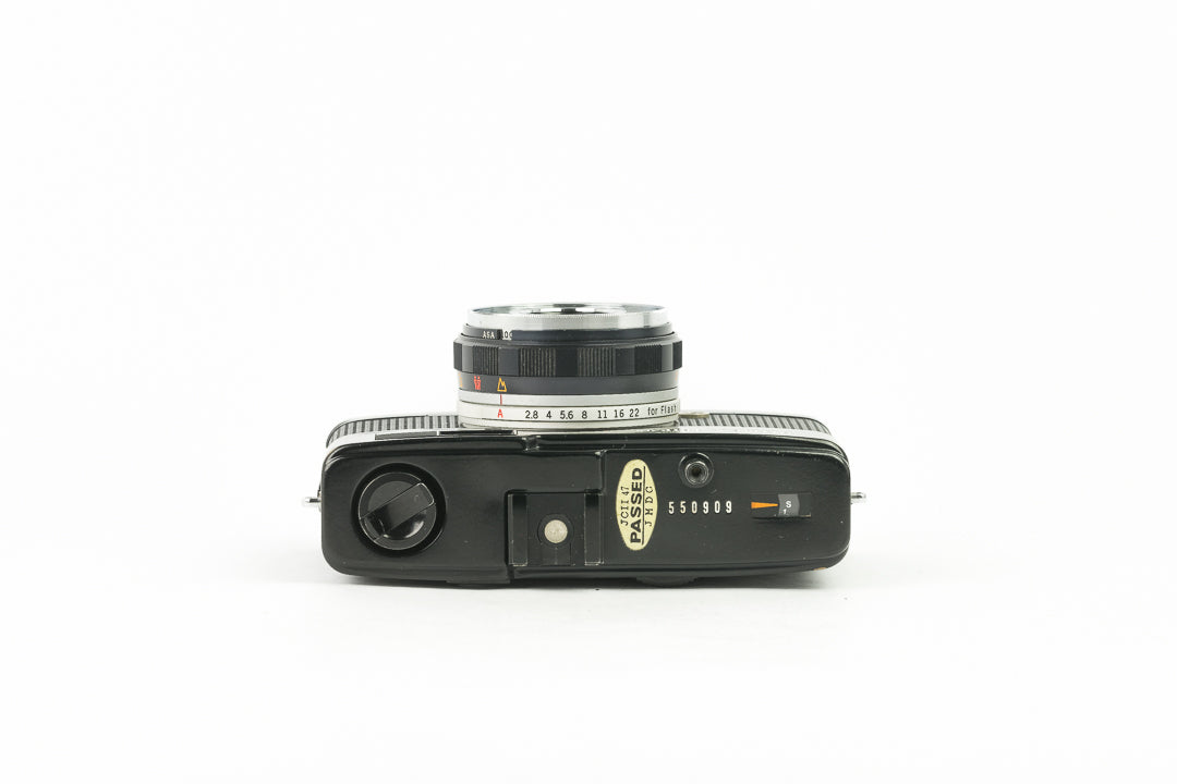 Olympus Trip 35　　Q598 brennanprobst.com: Spotlight: Olympus Trip 35