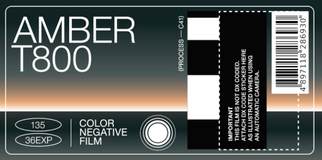 Film négatif couleur Amber D400 (35 mm, 27 expositions) – Studio